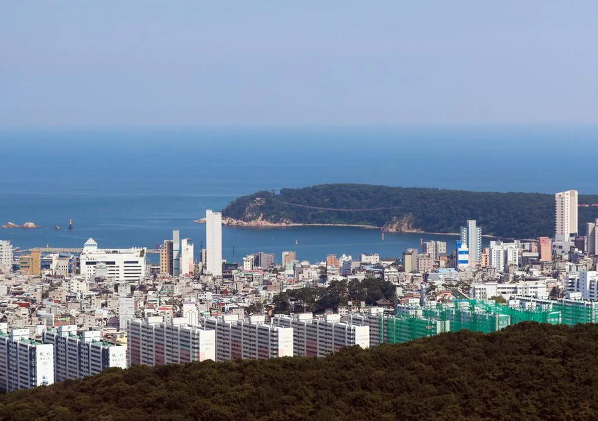 Güney Kore'nin Ulsan kentindeki kimya fabrikası yangınında 7.000 işçi tahliye edildi