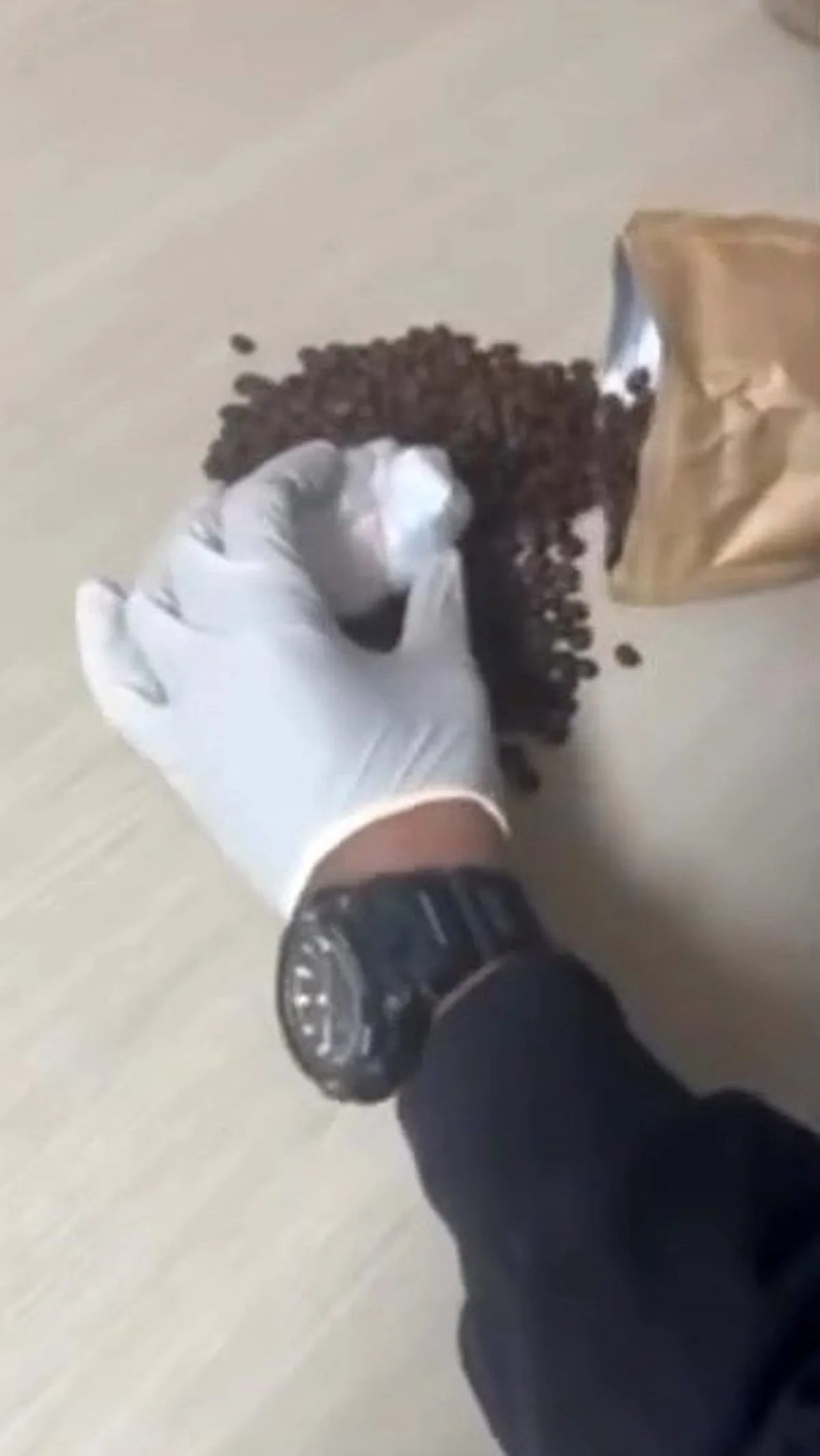 Bilecik'te kahve paketlerine gizlenmiş kokain ele geçirildi, 3 kişi tutuklandı