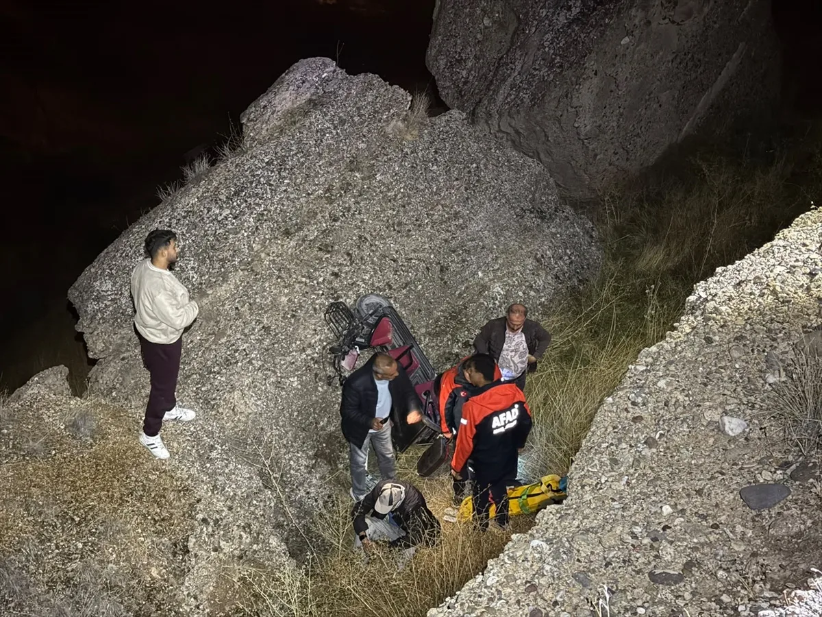 Nevşehir Avanos'ta 69 yaşındaki motosiklet sürücüsü uçurumdan AFAD ile kurtarıldı