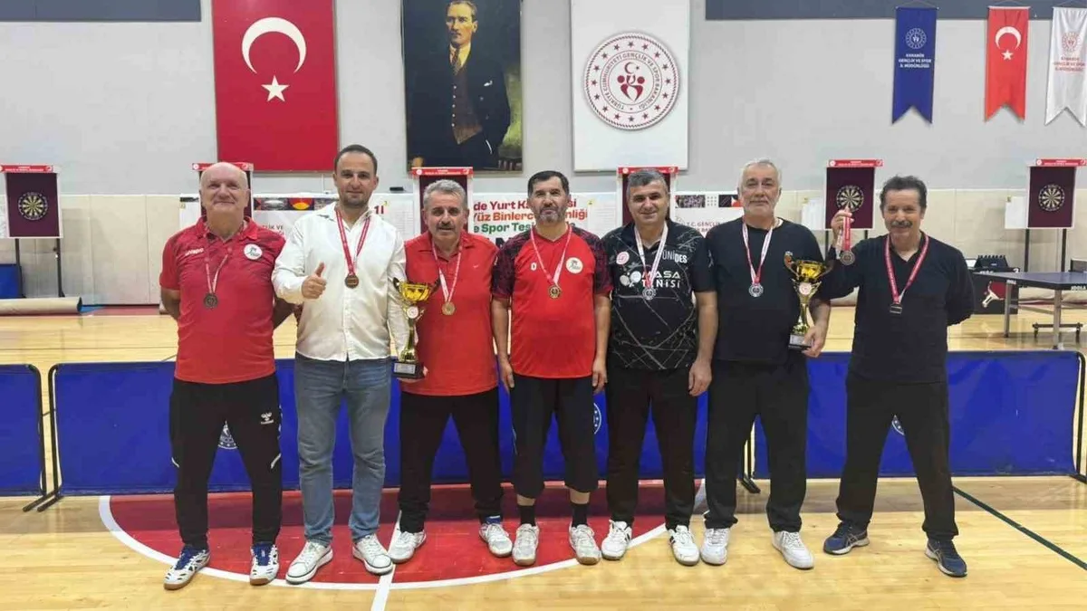 KBÜ personel takımları masa tenisinde il şampiyonasında birinci ve ikinci oldu