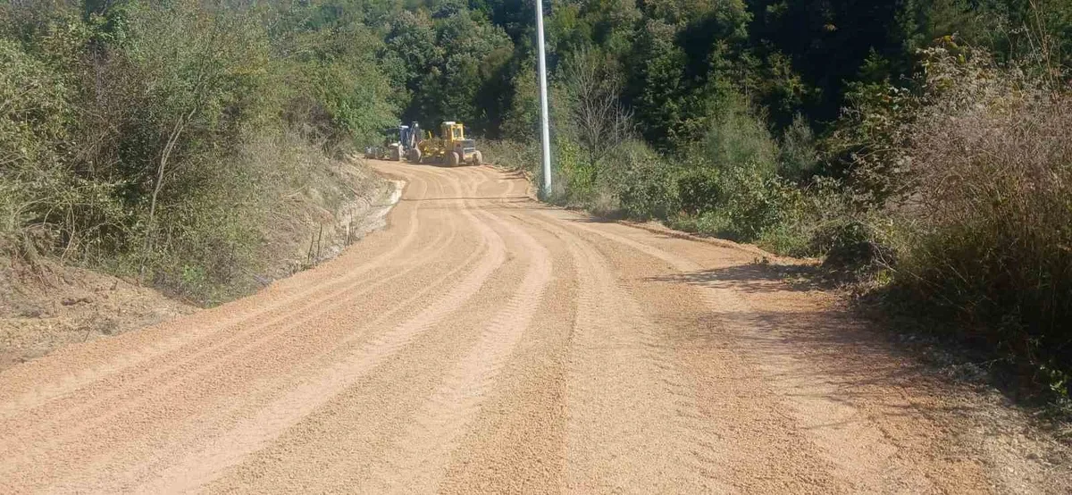 Düzce Yığılca'da Yılgın Köyü yolu sıcak asfalt öncesi altyapı çalışmaları tamamlandı