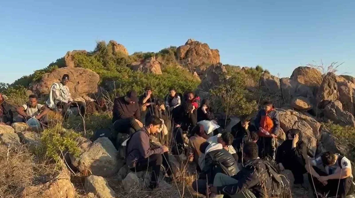 Bodrum'da Yunan adalarına geçmeye hazırlanan 34 düzensiz göçmen yakalandı