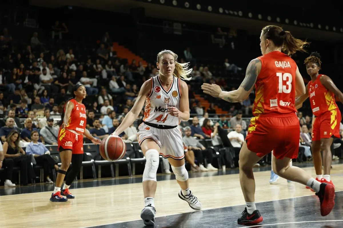 FIBA Kadınlar Avrupa Kupası'nda Çimsa ÇBK Mersin, Sleza Wroclaw'ı 72-59 yendi