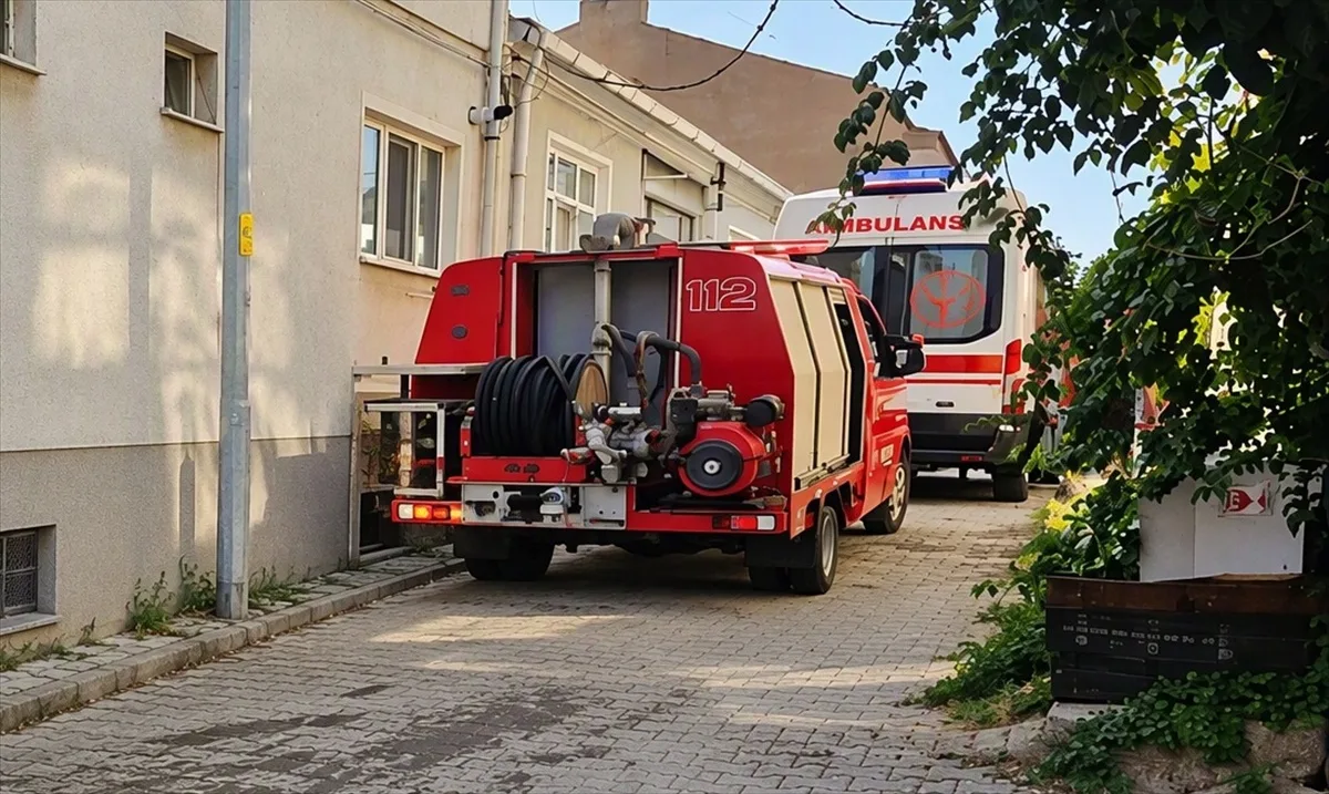 Çanakkale Gelibolu'da banyoda hareketsiz bulunan 55 yaşındaki kişi yaşamını yitirdi