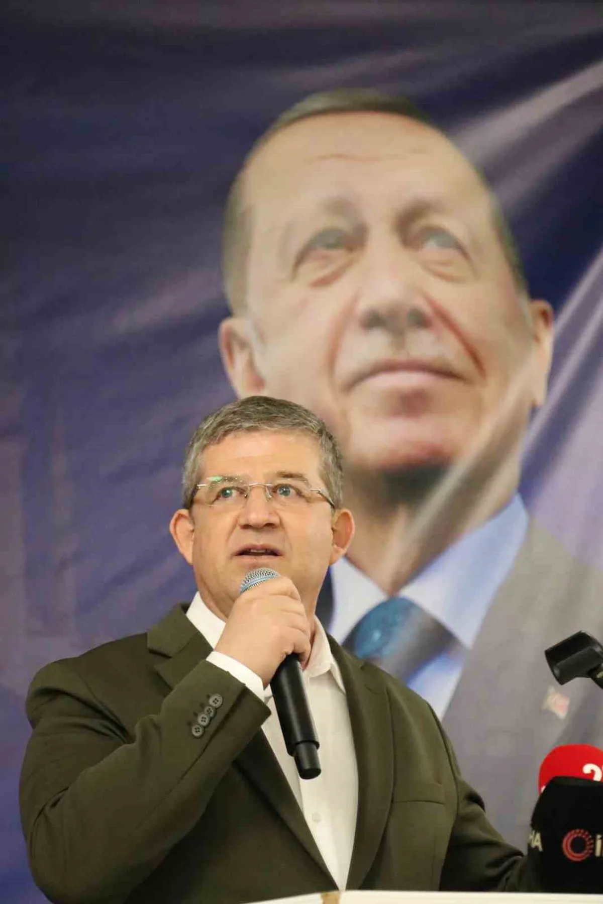 AK Parti İl Başkanı Subaşıoğlu, PAÜ'de 3 bin öğrenciye iş imkânı sunulacağını duyurdu