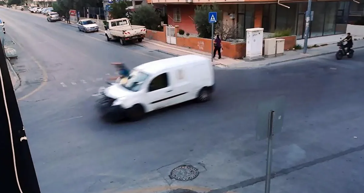 Mersin Tarsus'ta kavşakta çarpışan motosikletin sürücüsü 6 gün sonra vefat etti