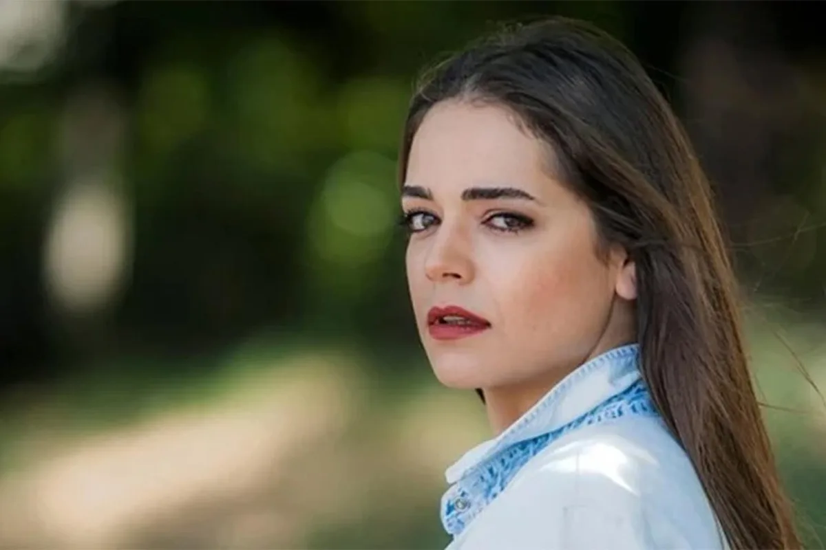 İlk kez anne olacak İpek Karapınar doğum için gün sayıyor