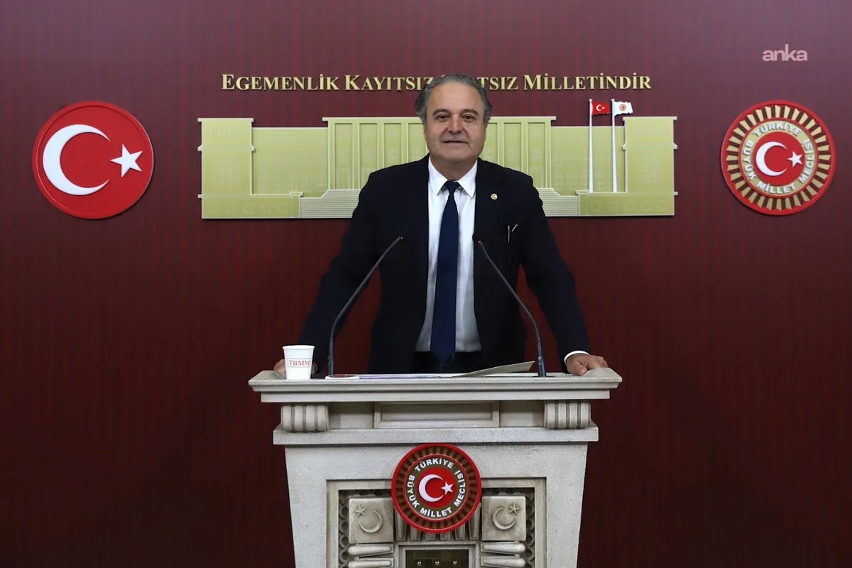 Bayhan, Mekke Anlaşması'nı egemen politika zincirinin halkası sayarak eleştirdi