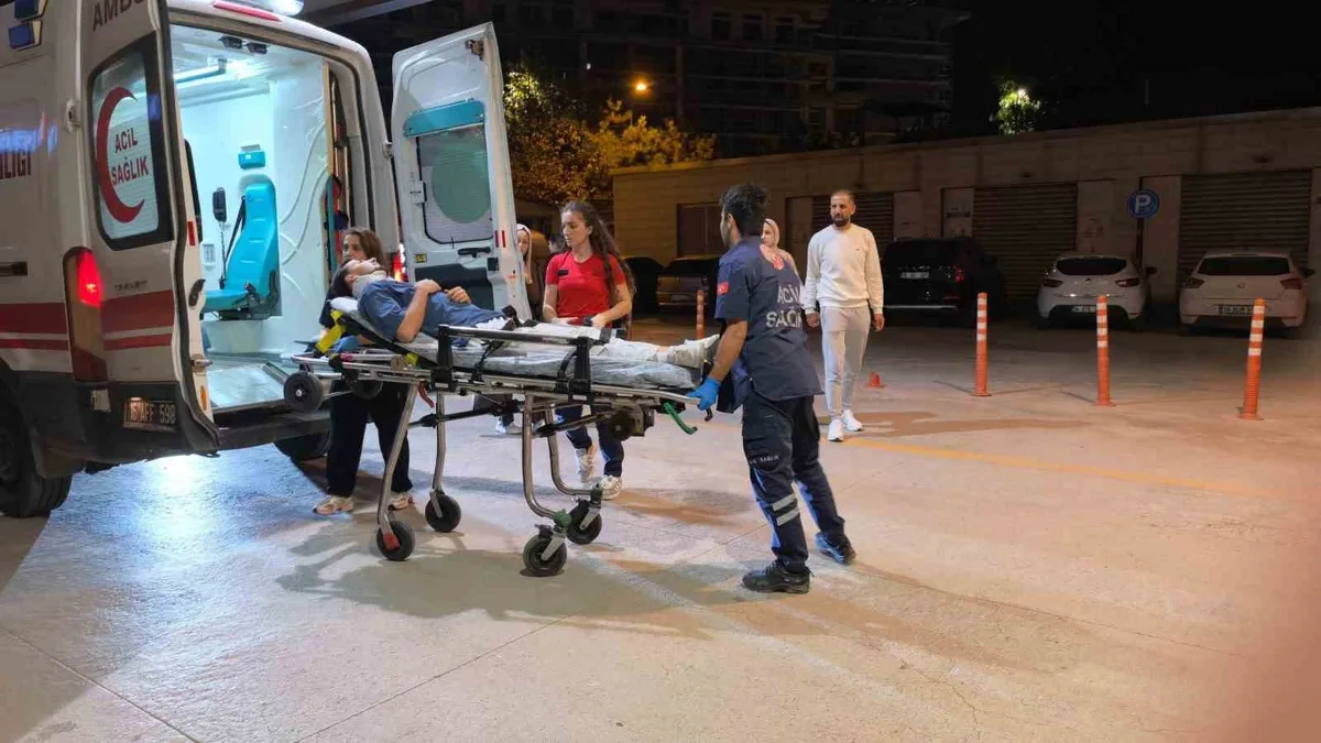 Bursa İnegöl'de zincirleme kazada 9 aylık bebek dahil 10 kişi yaralandı