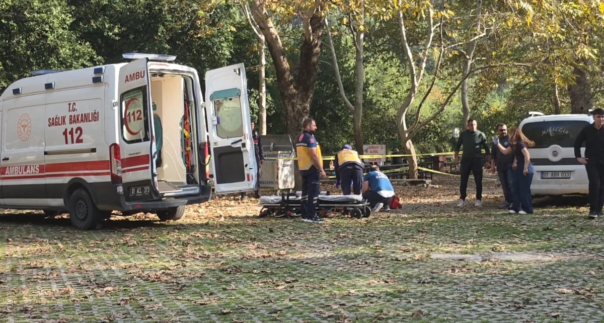 Kozan'da arkadaşlık teklifini reddeden 22 yaşındaki Sevda av tüfeğiyle öldürüldü! Şüpheliyi orada yemek yiyen sivil polis yakaladı