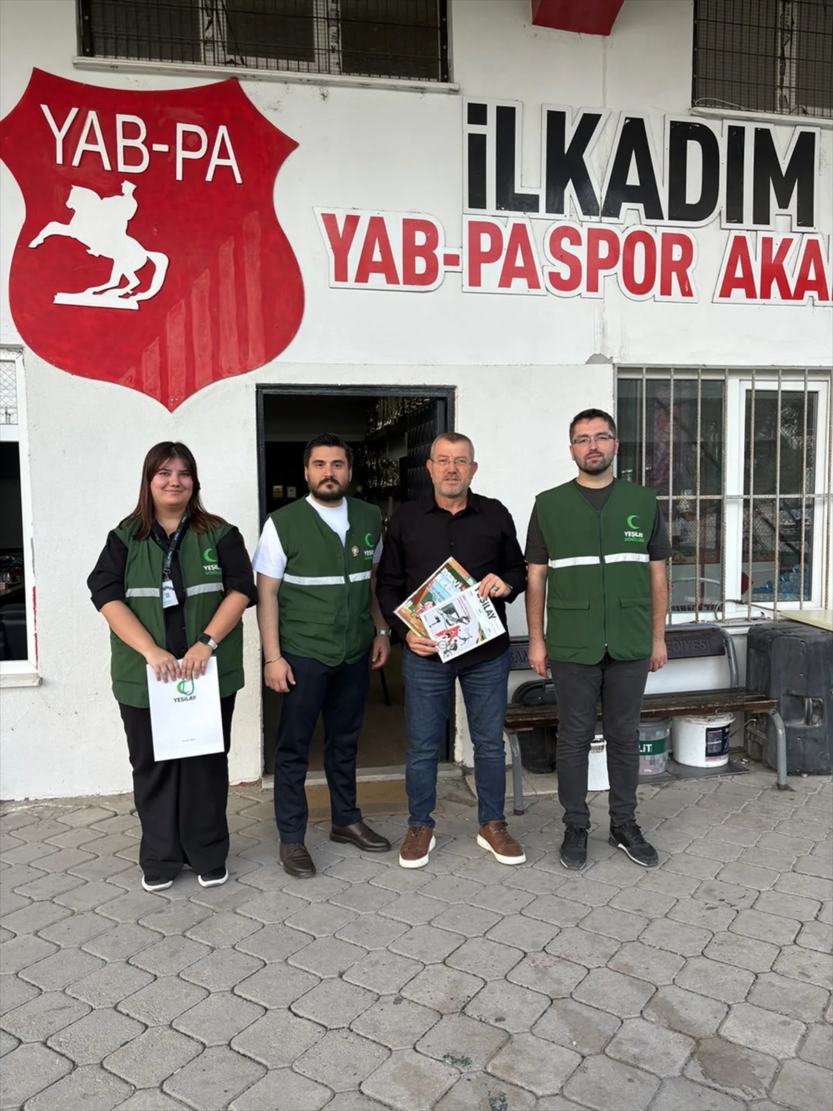 Yeşilay, Samsun'daki futbol akademilerini bağımlılık eğitimi için ziyaret etti