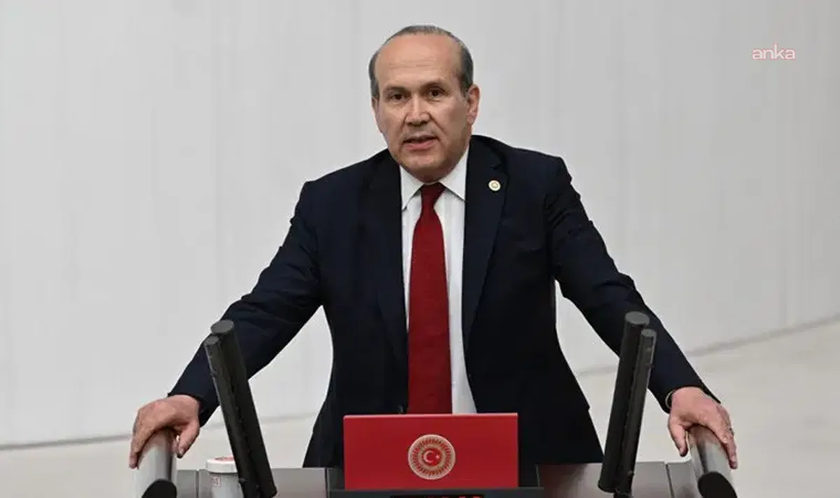 Namık Tan Sırbistan seçiminde Vuciç'i yenen Öğrenci Listesi'ni değerlendirdi