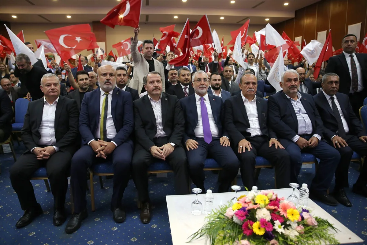 Memur-Sen Genel Başkanı Ali Yalçın sendikacının iradeli olması gerektiğini söyledi