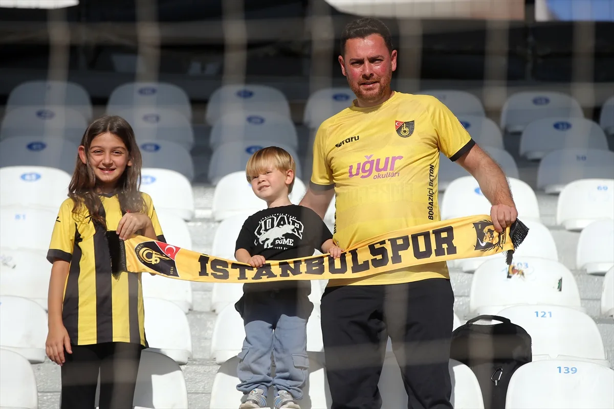 İstanbulspor'un tek taraftarı Muğla deplasmanında! Tribünde sadece kendisi ve iki çocuğu vardı