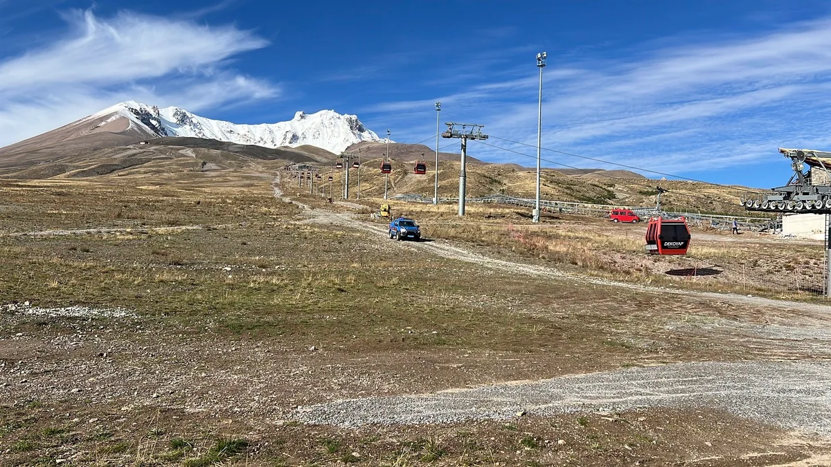 Erciyes'te rehber Hasan Ali Şahin, yaklaşık 300 metre yuvarlanarak hayatını kaybetti