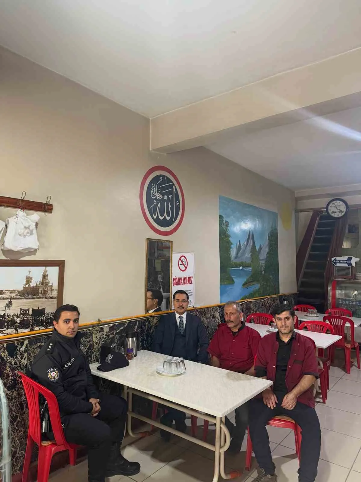 Akyaka Kaymakamı Demirtaş, esnafı ziyaret ederek talep ve görüşleri dinledi