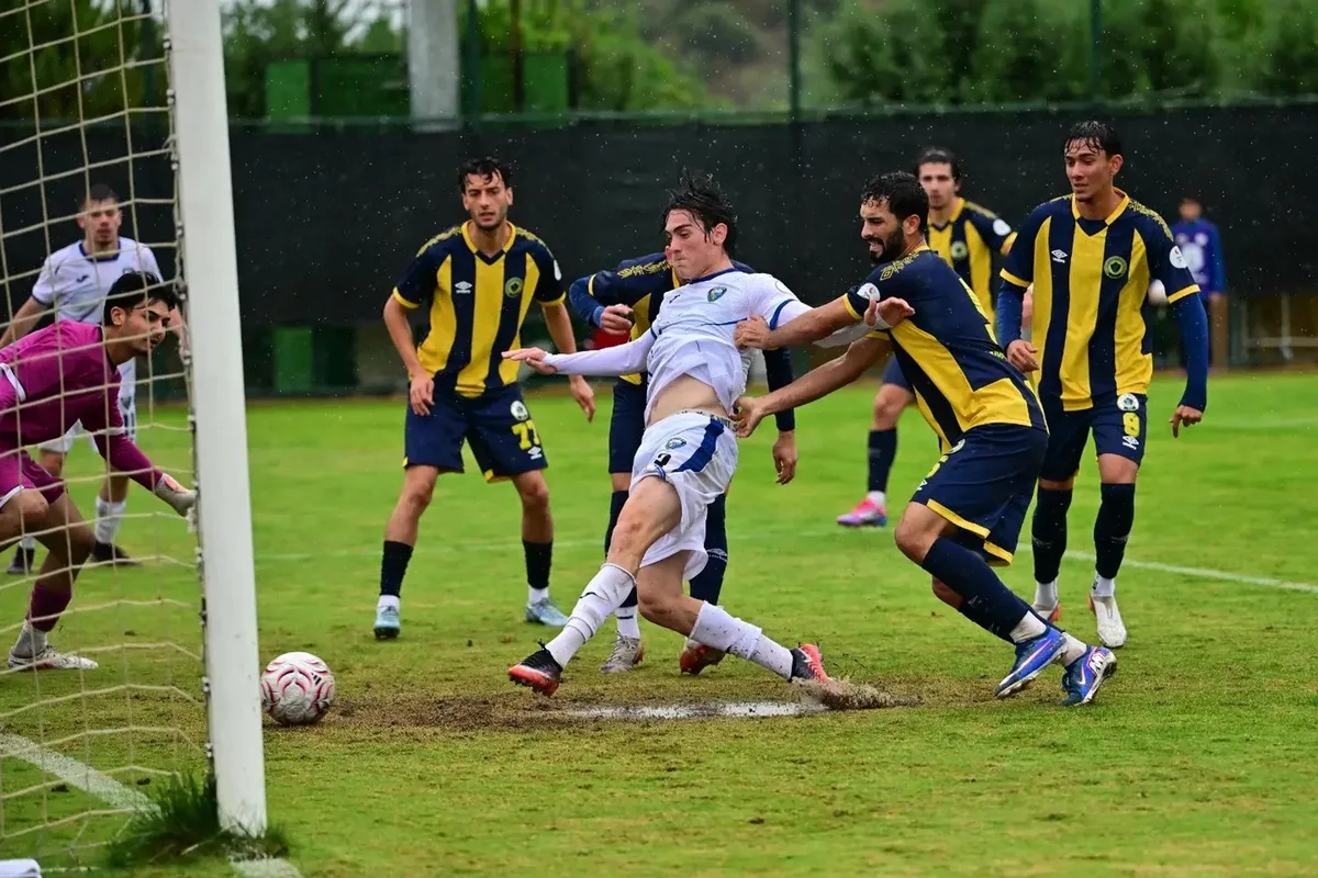 Menemen FK, zemin bakımı nedeniyle Hatayspor'u İzmir Atatürk Stadı'nda ağırlayacak