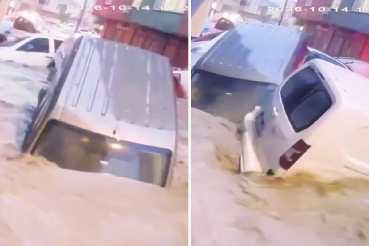 Ayazağa'da sel felaketinde araçların üst üste bindiği anlar görüntülendi
