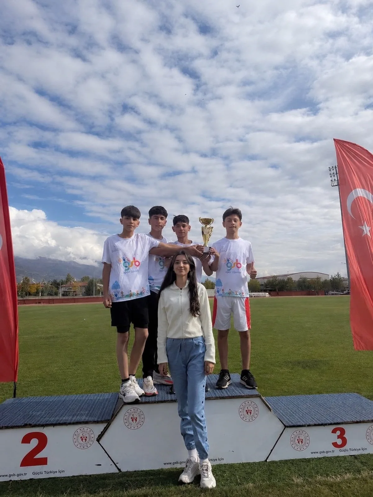 Aşkale Karma Takımı Erzincan'da bölge üçüncüsü oldu, Soner Çelik yarı finale kaldı