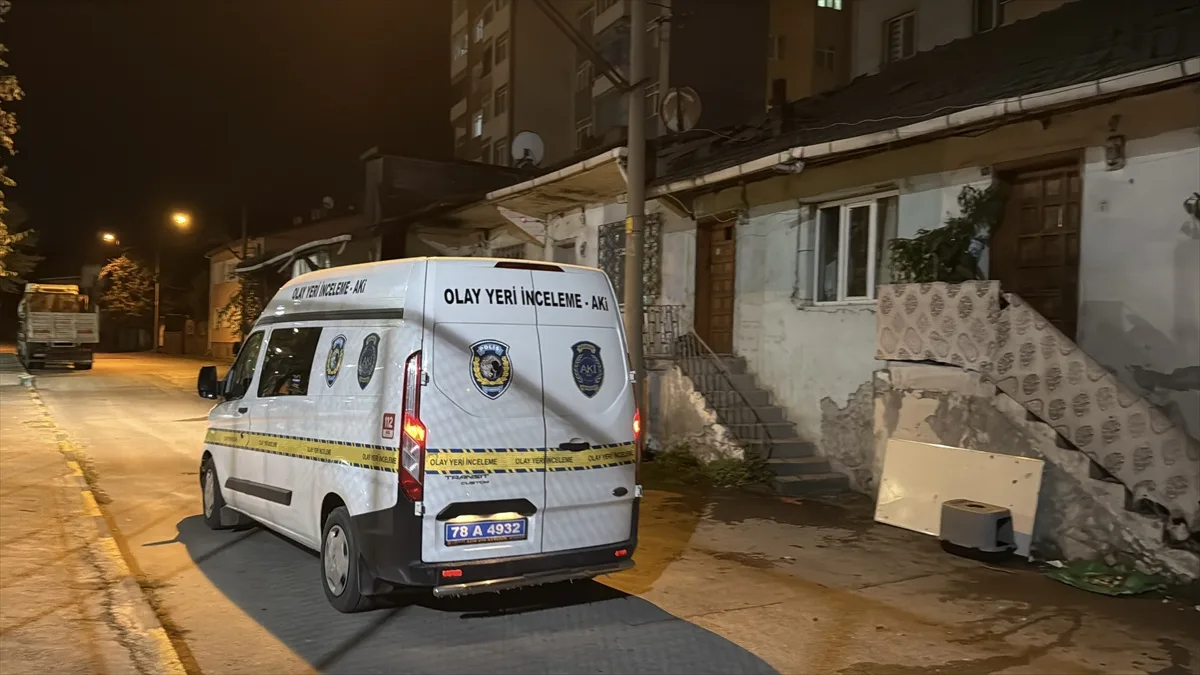 Erkek arkadaşını bıçakla ağır yaraladığı iddia edilen şüpheli Karabük'te tutuklandı