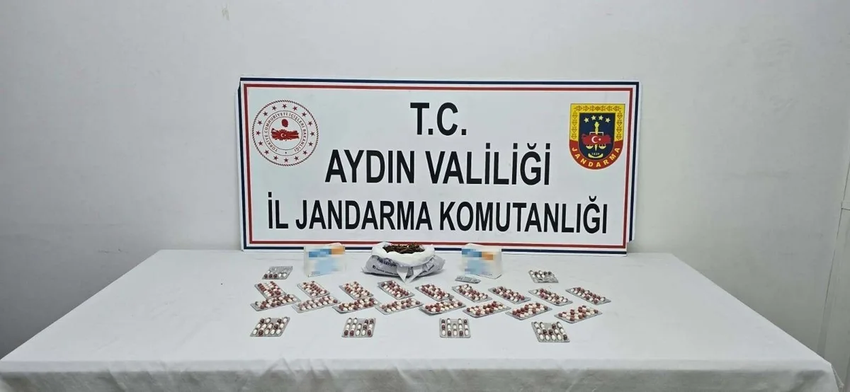 Kuşadası'nda operasyonda 3 şüpheli gözaltına alındı, 250 gram esrar ele geçirildi