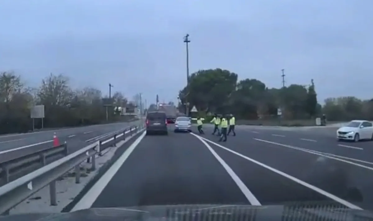 Sakarya'da ters yöne giren uyuşturucu şüphelisi kovalamacayla yakalandı