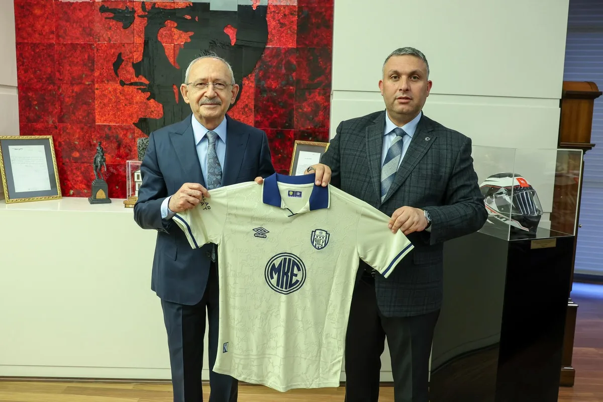 MKE Ankaragücü Başkanı Alparslan, CHP Genel Merkezi'nde Kılıçdaroğlu ile görüştü