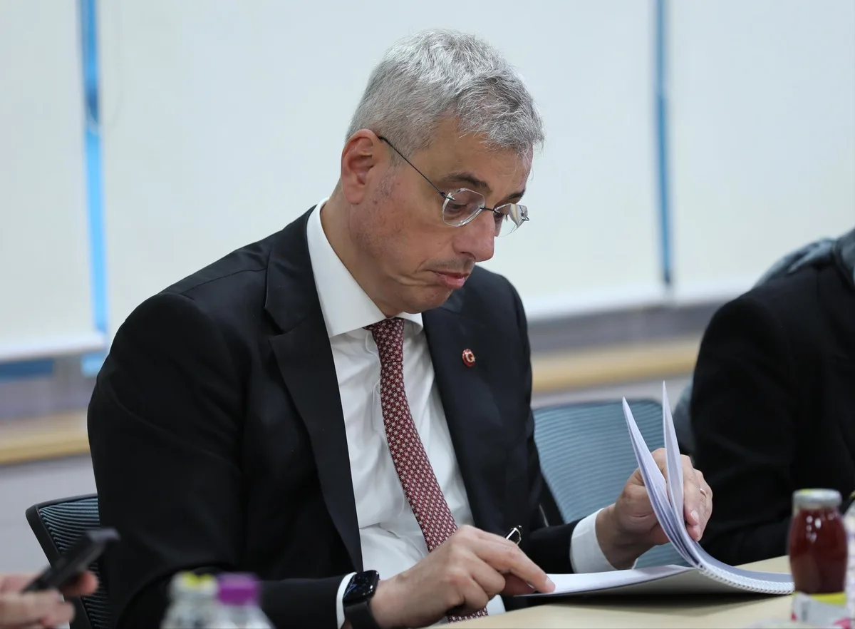 Sağlık Bakanı Memişoğlu, Güney Kore'de yerli CAR-T tedavisi tesislerini ziyaret etti