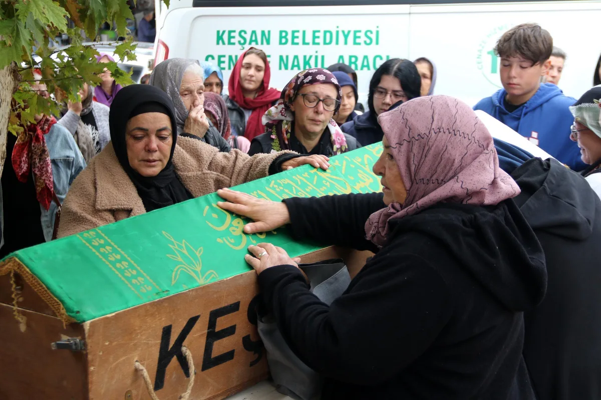 Kanseri yenmişti! Annesinin çağrısıyla anne sütü gönderilen İsmet Polat Kaşıkçı 30 yaşında hayatını kaybetti