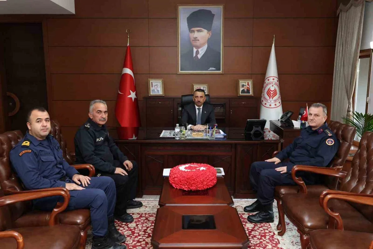 Vali Hacıbektaşoğlu, Zonguldak'ta asayiş ve güvenlik tedbirlerini masaya yatırdı