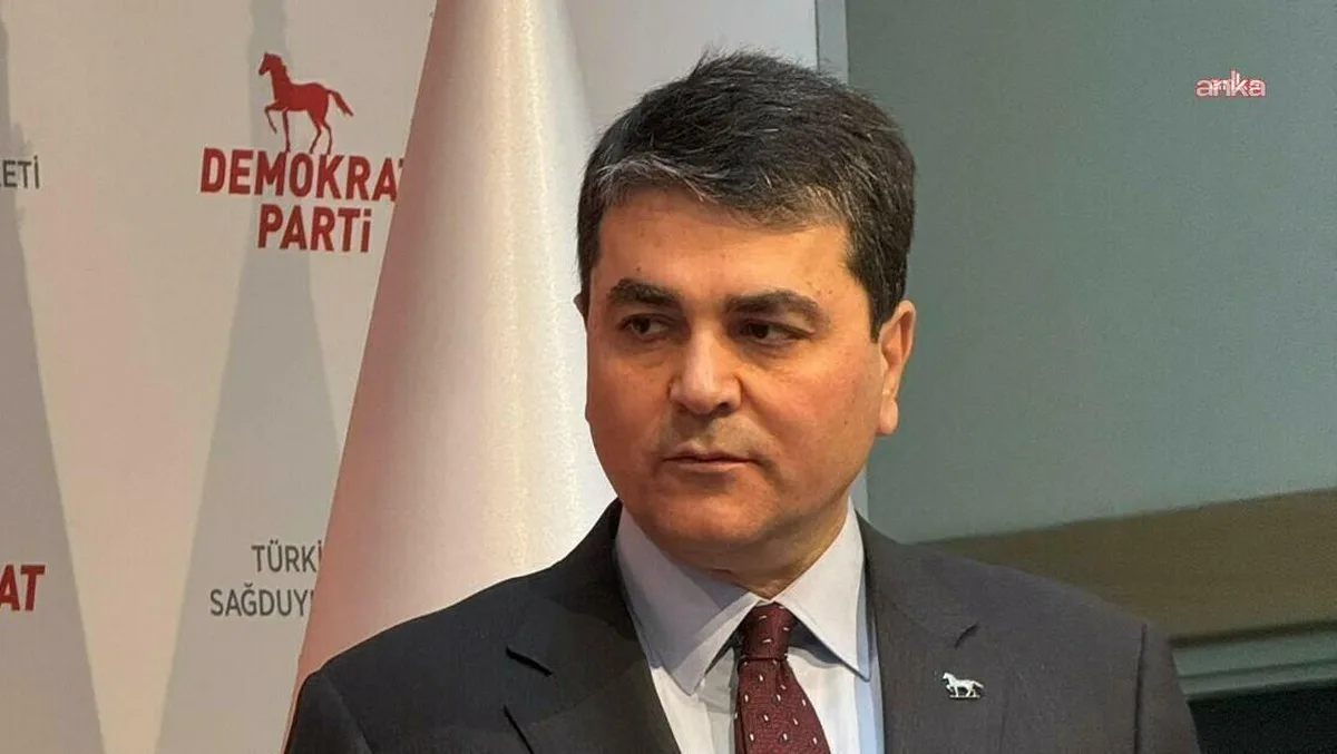 Demokrat Parti Genel Başkanı Gültekin Uysal'dan 29 Ekim Cumhuriyet Bayramı mesajı
