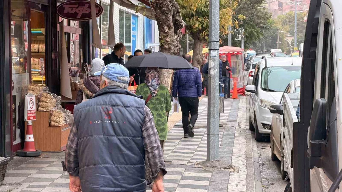 Meteoroloji, Afyonkarahisar'da kuvvetli sağanak ve gök gürültülü yağışa karşı uyardı