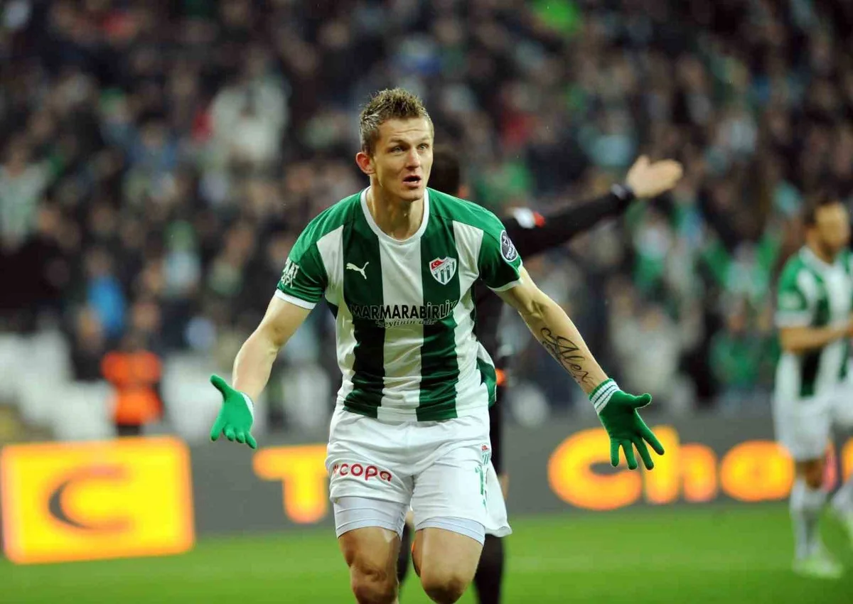 Necid, Slavia için Fenerbahçe'nin en büyük tehdidini Muriqi ve Greenwood saydı