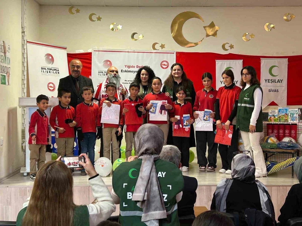 Sivas Çallı İlk ve Ortaokulunda çocuklar geleneksel oyun ve masallarla buluştu