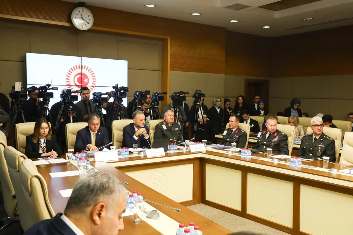 TBMM Dışişleri Komisyonu'nda Gümrükçü Bakü Büyükelçisinin çağrılmadığını bildirdi
