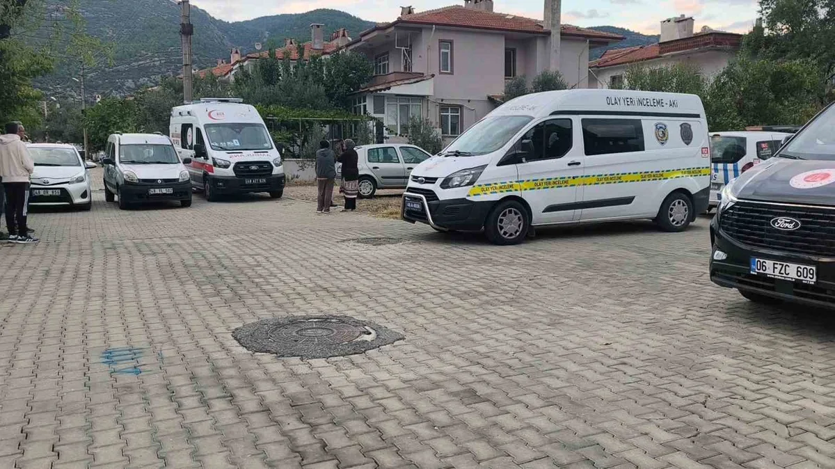 Muğla Menteşe'de yaşlı kadın banyoda ölü bulundu, bilezik ve küpesi yok iddiası var