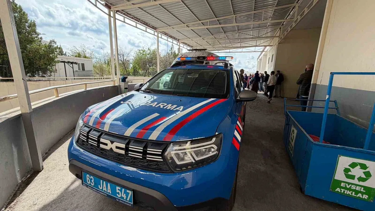 Siverek'te akraba aileler arasındaki silahlı kavgada 3 kişi yaralandı