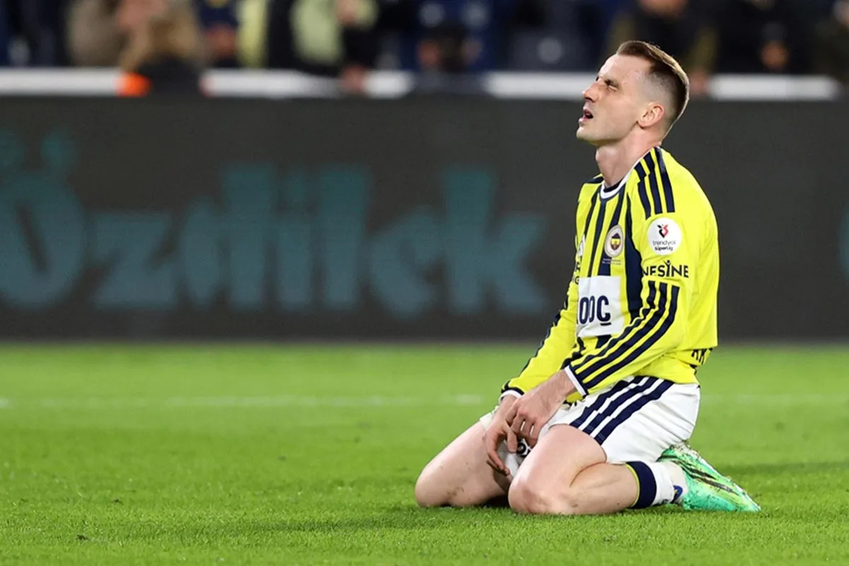 Kerem Aktürkoğlu'ndan Fenerbahçe taraftarına tepki