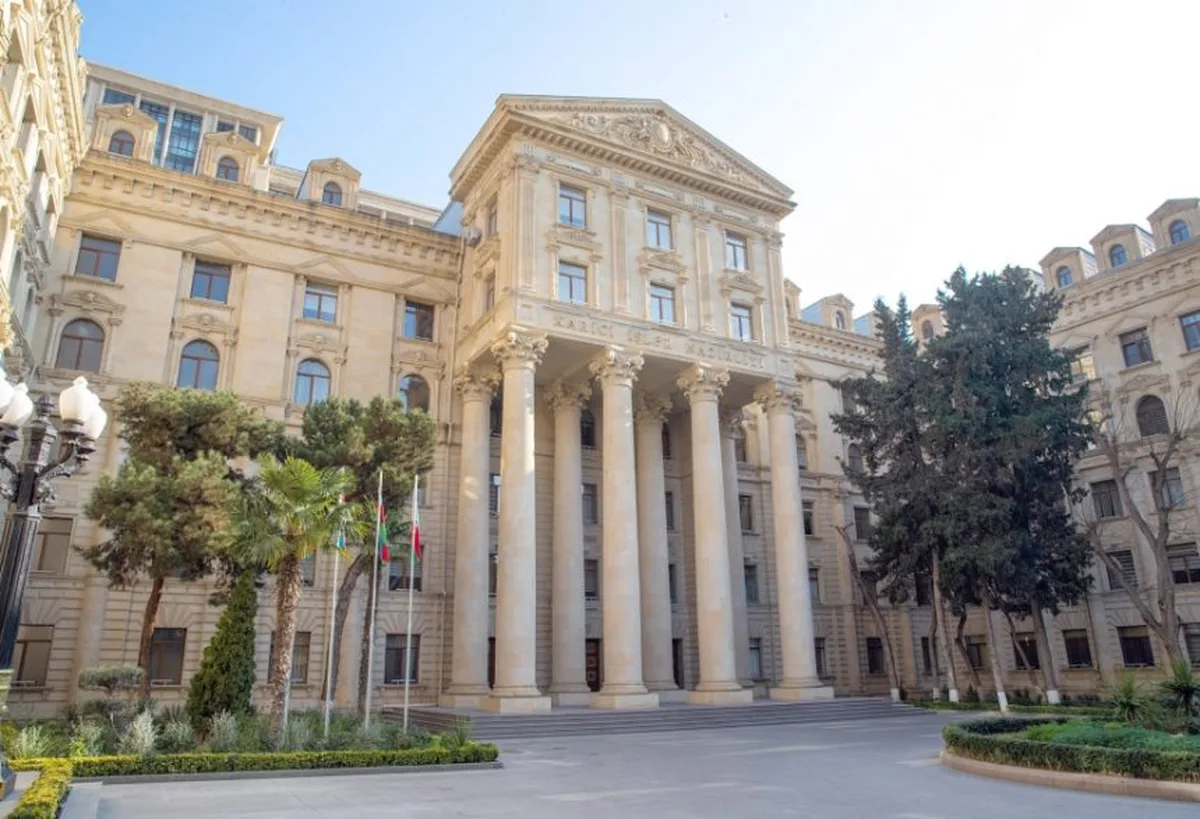 Azerbaycan, aralarında Erbakan'ın da olduğu 31 Türk vatandaşına giriş yasağı getirdi