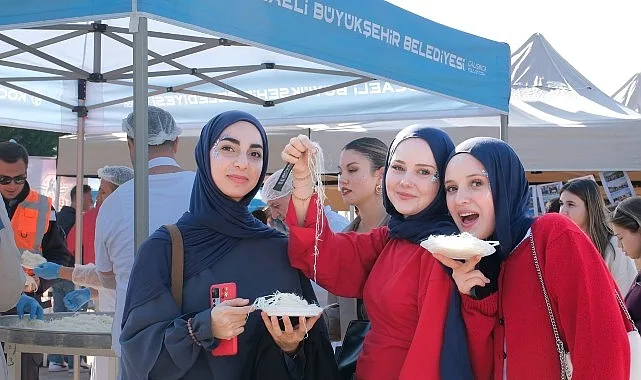 KOÜ’lü gençler Büyükşehir’le enerji depoluyor;  ‘Gelin Tanış Olalım’da eğlence başladı