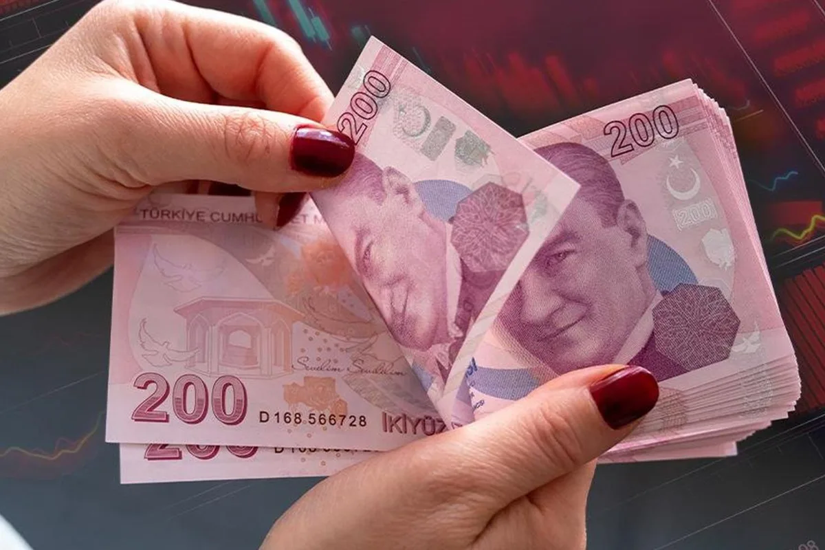 Akaryakıtta üçlü zam kapıda! Motorin 100, otogaz 50 lirayı aşabilir