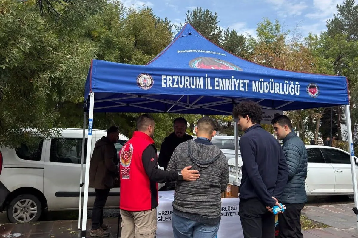 Erzurum'da polis, üniversite kampüsünde yaklaşık 5 bin öğrenciye terör uyarısı yaptı