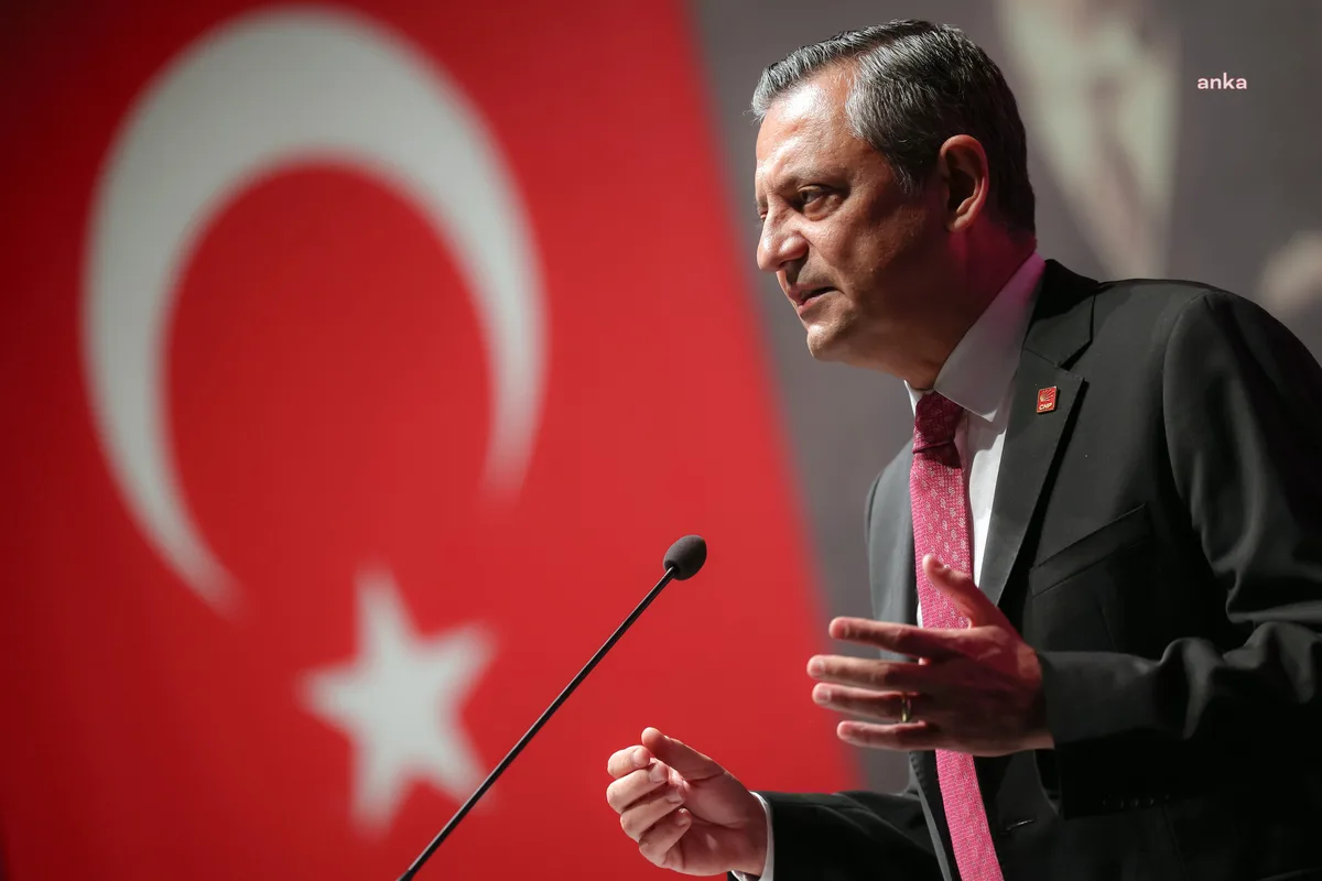 YENİ Parti Genel Başkanı Özgür Özel, yarın İzmir'de basın yürüyüşüne katılacak
