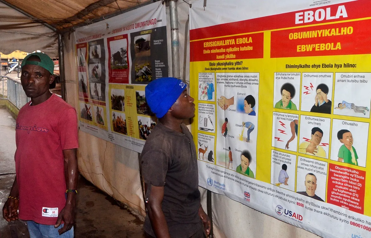 Uganda, Ebola testi pozitif Nijeryalı kadın sonrası Entebbe'de taramayı artırdı
