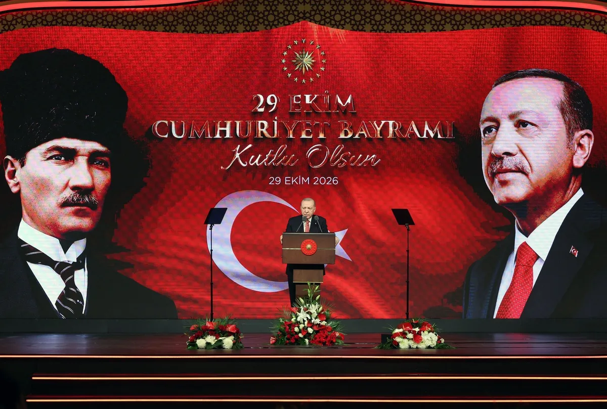 Emine Erdoğan'dan TDT liderleriyle akşam yemeği paylaşımı