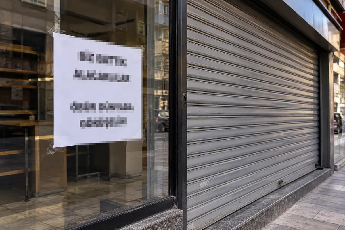 Bursa'da kepenk indiren esnaftan çarpıcı veda: Alacaklılar, öbür dünyada görüşelim