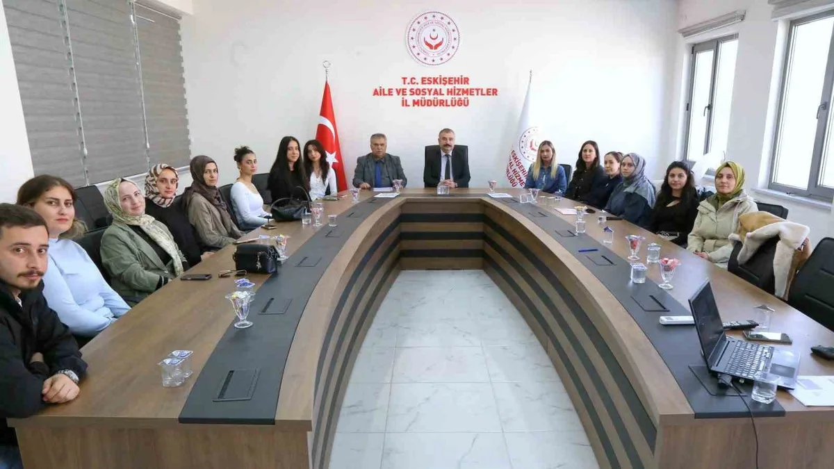 Bakanlık Eskişehir'de yeni bakım personeline mentörlük ve eğitim programı düzenledi