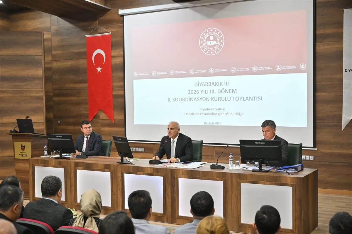 Diyarbakır'da İl Koordinasyon Kurulu toplantısında 559 proje ele alındı