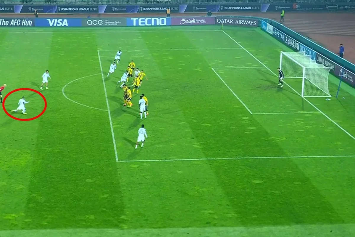 Fenerbahçe'de ıslıklanıyordu! Yeni takımında şov yapıyor
