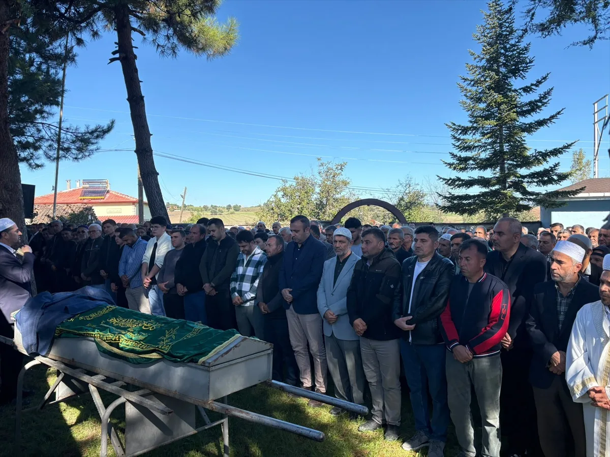 73 yaşındaki Kıbrıs Gazisi Nevzat Yılmaz, Vezirköprü'de son yolculuğuna uğurlandı
